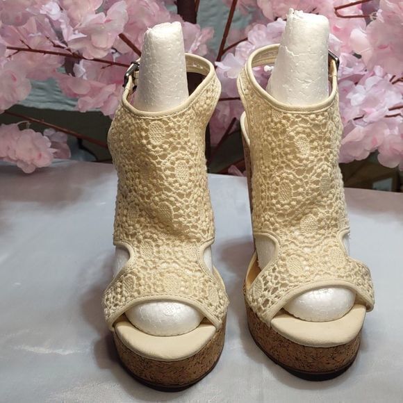 Lucky‎ Brand Raziah Cork Wedges Cream Crochet -Never Worn- Sz 8.5M/ - Picture 3 of 13